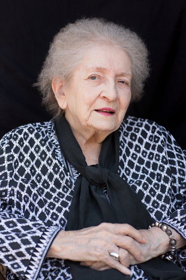 Helena 2