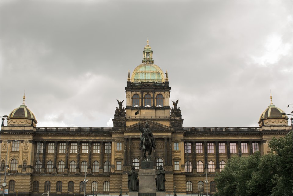 Wenceslas Square (C) Maundy Mitchell