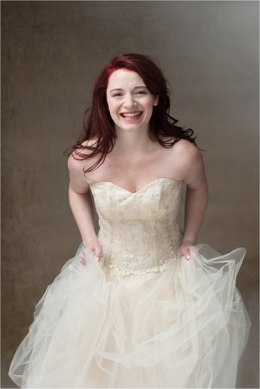 Portrait in Tulle Gown 2 © 2015 Maundy Mitchell_0004.jpg