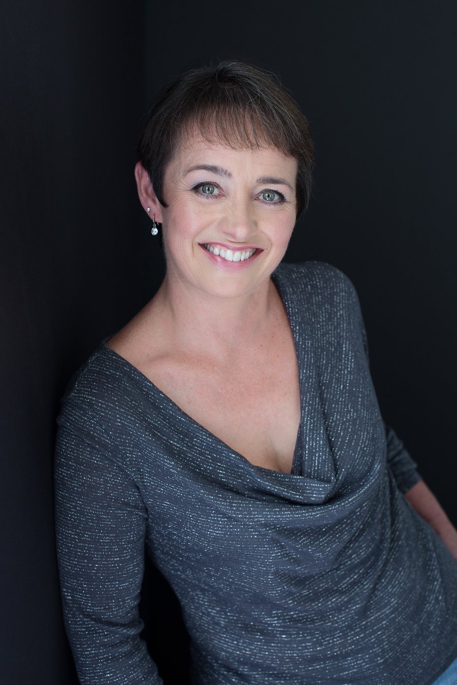 Portrait of Shirley in Gray Sweater_0010.jpg