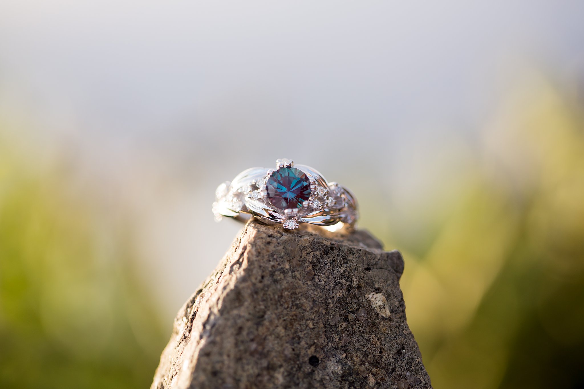 Engagement ring Alexandrite diamonds