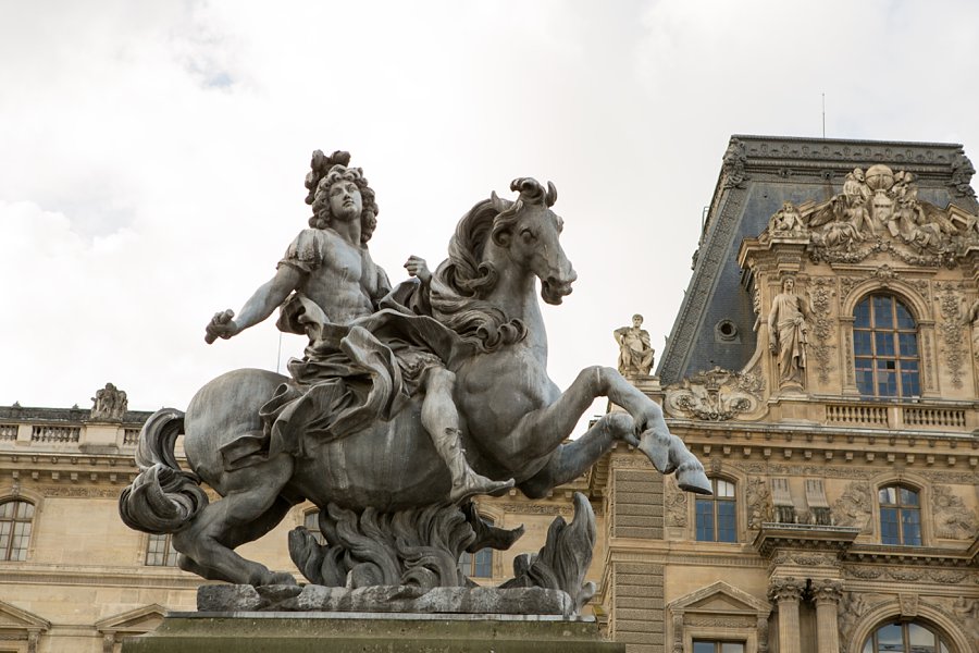 Louvre-Paris-Statue_0031.jpg
