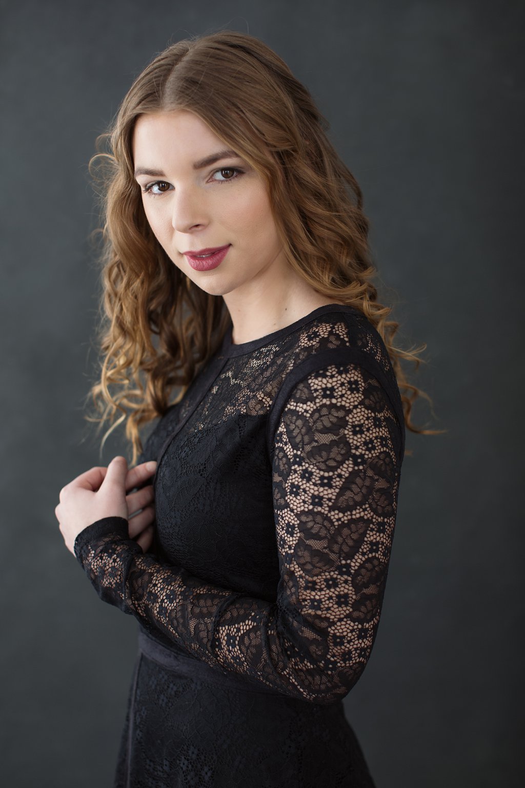 Portrait of Erin in Black Lace Dress_0005.jpg