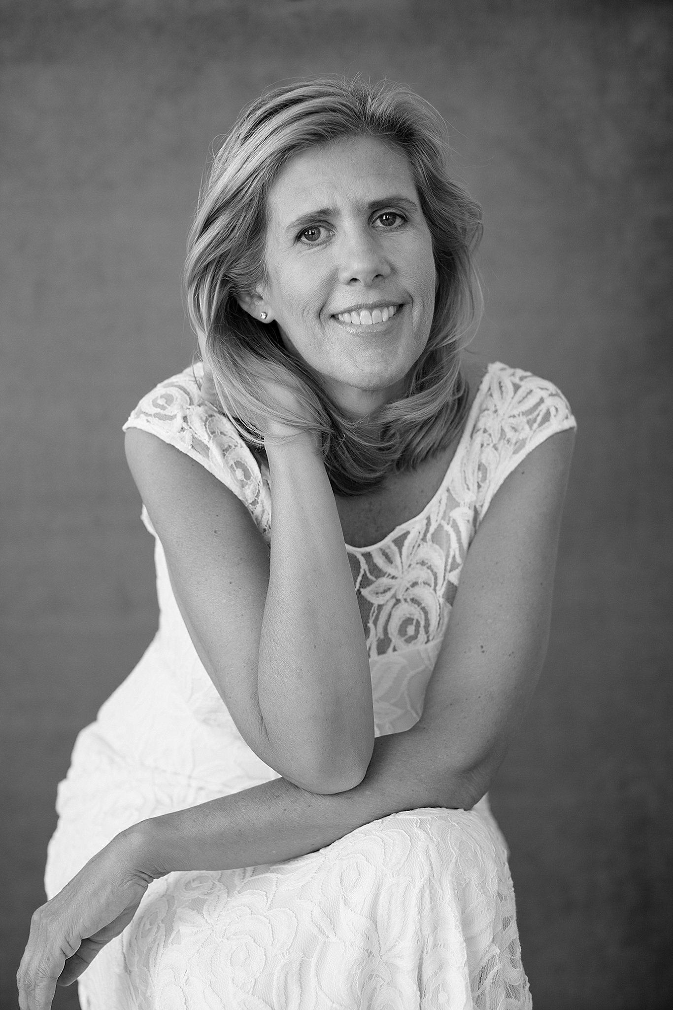 Black and White Portrait of Jeni in Lace Dress_0007.jpg