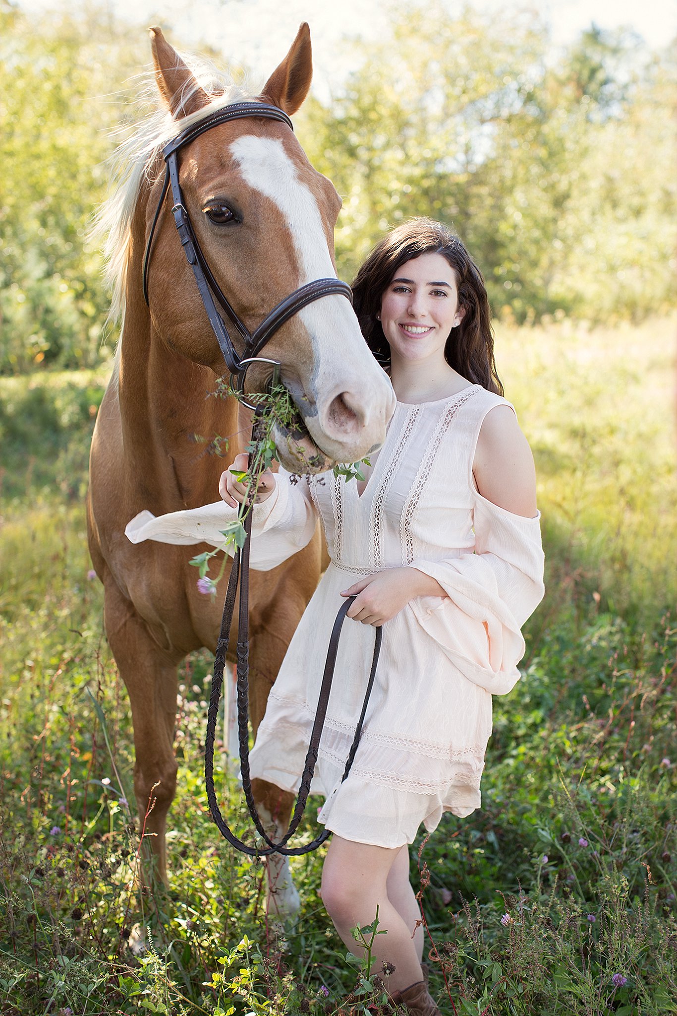 NH High School Senior Photo with Horse_0014.jpg